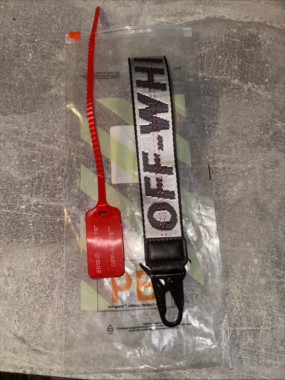 Off-White White and Black Industrial Logo Strap with Red Tag